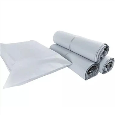Plastic pentru geantă de poștă